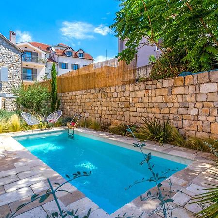 Stunning Home In Split With Outdoor Swimming Pool المظهر الخارجي الصورة